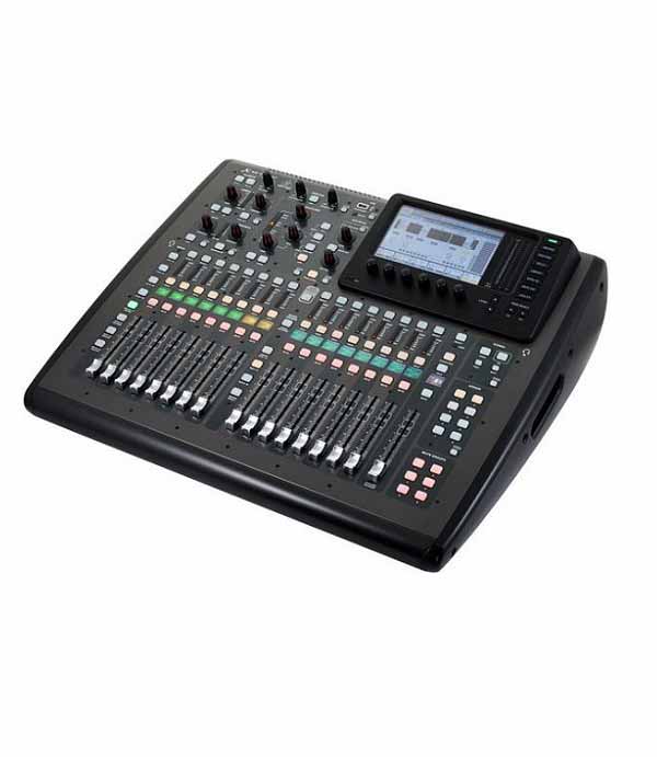 Behringer X32 compact keverő, hangtechnika, hangosítás bérlés - TG Audio